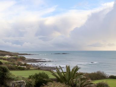 A coastal view with sea and sky at Ty Bryn in Marazion
