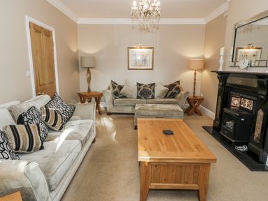 Property photo 4 of 63