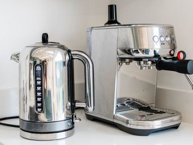 A kettle and espresso machine in the kitchen at Lanesend in St Agnes