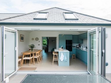 A kitchen with a dining area at Lanesend in St Agnes