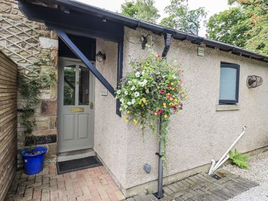 Property photo 2 of 34