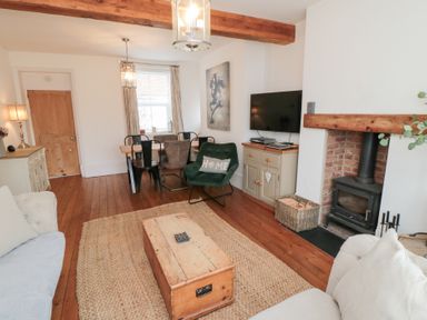 Property photo 5 of 27