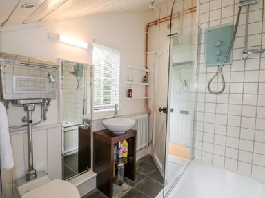 Property photo 10 of 25