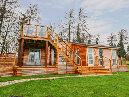 Lodges And Log Cabins In Cornwall Log Cabin Holidays Cornish