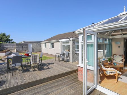 Cottages In North Wales With A Hot Tub North Wales Menai Holidays