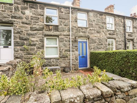Holiday Cottages With Sea Views In Snowdonia North Wales Menai