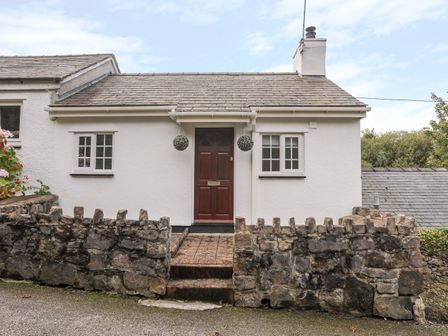 Pet Friendly Cottages Anglesey Dog Friendly Accommodation In