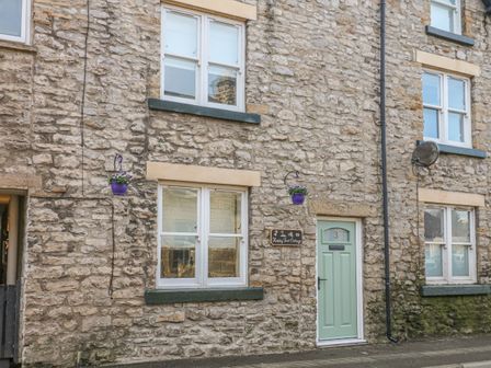 Holiday Cottages In Derbyshire Self Catering Rental Cottages