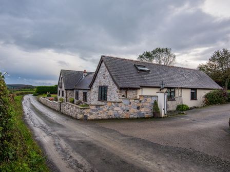Hen Stag Party Houses Uk Cottages For Hen Or Stag Party