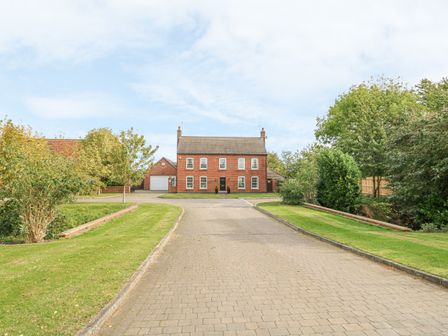 Large Holiday Cottage That Sleeps 15 20 30 People Uk Sykes