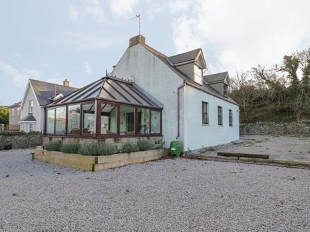 Coastal Cottages Wales Book Self Catering Holidays By The Beach