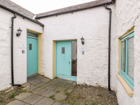Hen Stag Party Houses Uk Cottages For Hen Or Stag Party