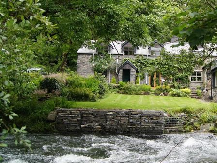 Mid Wales Holiday Cottages Rent Self Catering Accommodation In