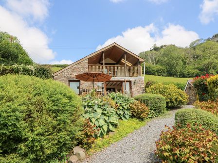 Dan Castell Cottage