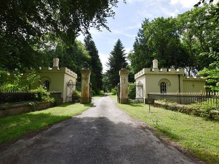 Picton Castle Holiday Cottages Rhos Pembrokeshire Self