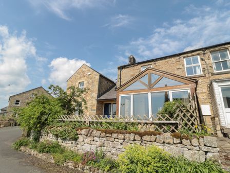 dog friendly cottages near hadrian's wall
