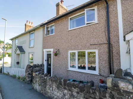A house with windows and door at Bryn Hyfryd in Conwy