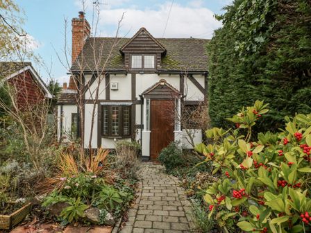 Magpie Cottage