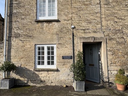 Front entrance of Bumble Bee Cottage in Tetbury