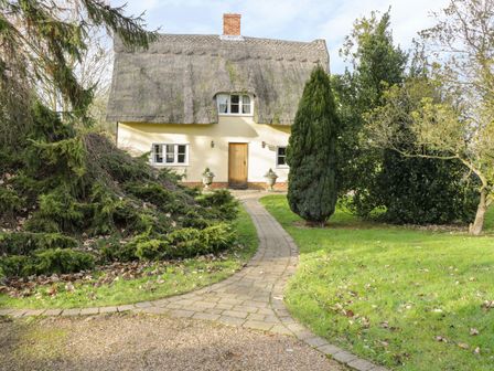 Suffolk Holiday Cottages To Rent Self Catering Holiday Lets In