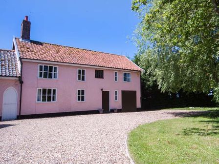 Suffolk Holiday Cottages To Rent Self Catering Holiday Lets In