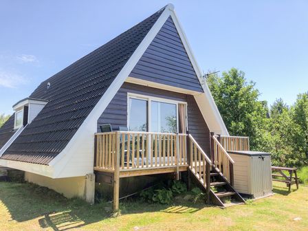 Log Cabin Holidays Uk Self Catering Lodge Breaks Sykes Cottages