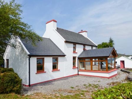 County Cork Ireland Holiday Cottages Rent Self Catering Sykes