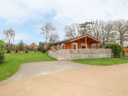 Drayton Manor Cottages Self Catering Places To Stay Near Drayton