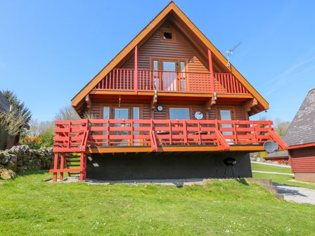 Log Cabins Scotland Rent Holiday Lodges In Scotland Sykes Cottages