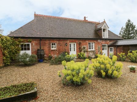 Essex Holiday Cottages Self Catering Cabins To Rent In Essex Uk