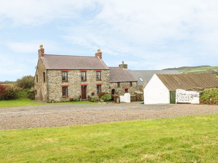 St David S Cottages To Rent Self Catering Holidays Sykes Cottages