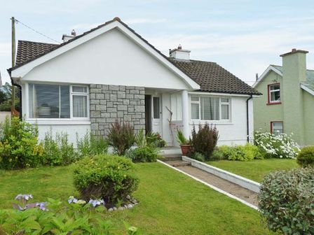 Self Catering Holiday Cottages In Falcarragh County Donegal Ireland