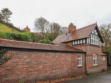 Cottages In Chester Rent Self Catering Holiday Cottages Sykes