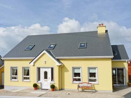 Self Catering Holiday Cottages In Dungloe County Donegal Ireland