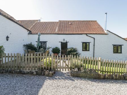 Cheddar Holiday Cottages Self Catering Places To Stay Near