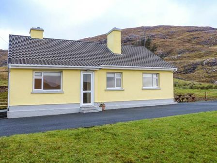 Clifden Holiday Cottages Self Catering Holiday Homes To Rent In