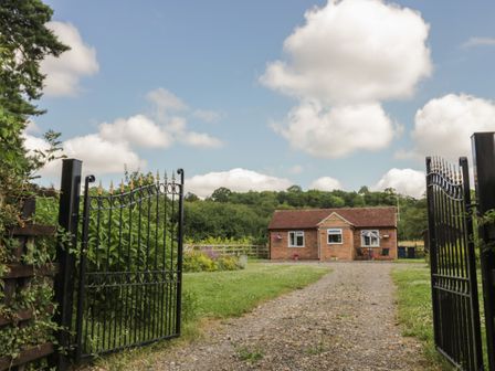 Cottages In Cheltenham Self Catering Accomodation Sykes Cottages
