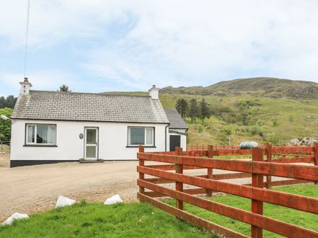 Remote Cottages Self Catering Cottage To Rent Hogans Irish