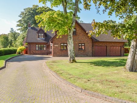 Cottage Sleeps 14 Holiday Cottages For 14 People Sykes Cottages