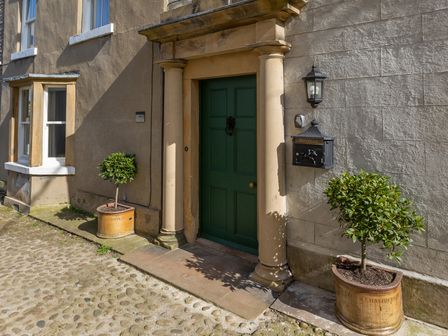 Large Holiday Cottage That Sleeps 15 20 30 People Uk Sykes