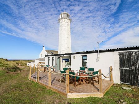 Lighthouse Holidays Uk Rent Accommodation Stay In A Lighthouse