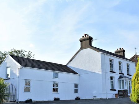 dog friendly cottages oxwich bay