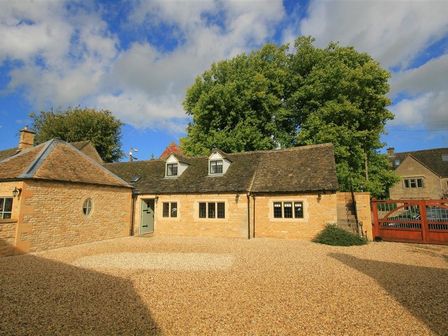 Bourton On The Water Cottages Bourton On The Water Accommodation