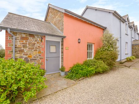 Holidays By The Beach Beach Cottages Helpful Holidays