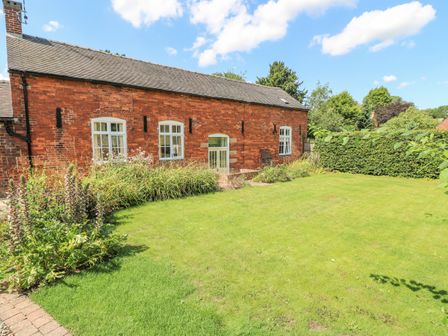Drayton Manor Cottages Self Catering Places To Stay Near Drayton