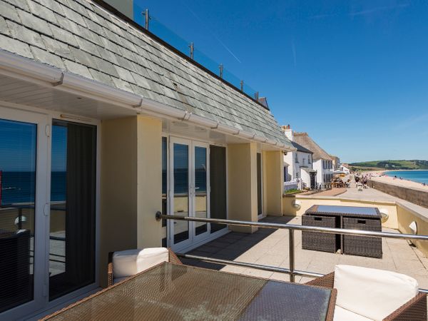 2 At The Beach Torcross Devon Self Catering Holiday Cottage