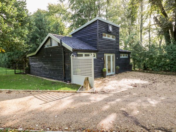 Wiltshire Holiday Cottages: The Lodge, Marlborough | sykescottages.co.uk