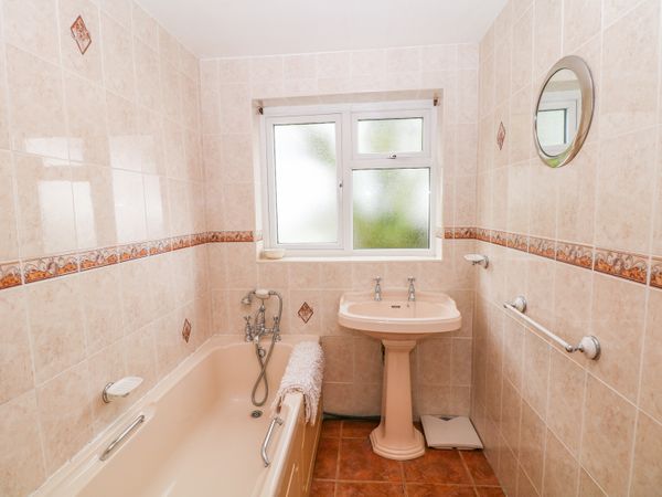 Bretton Mount Studio Flat Eyam Abney Grange Peak District