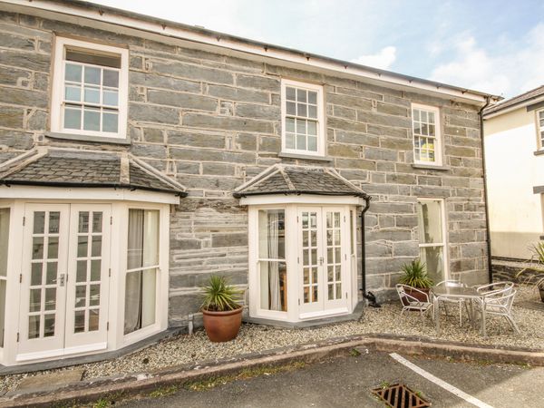 Bwthyn Llechen Porthmadog Self Catering Holiday Cottage