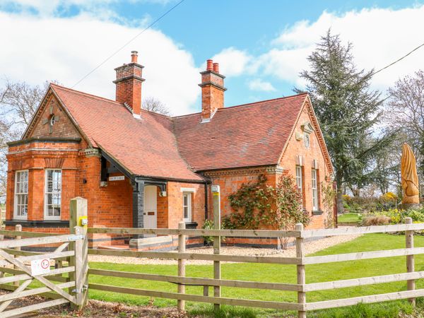 South Lodge Longford Hall Farm Holiday Cottages Ashbourne